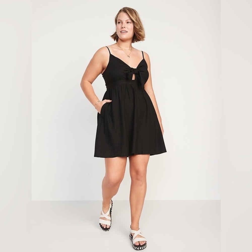 Old Navy | Fit & Flare Tie-Front Smocked Linen-Blend Mini Dress | 3X